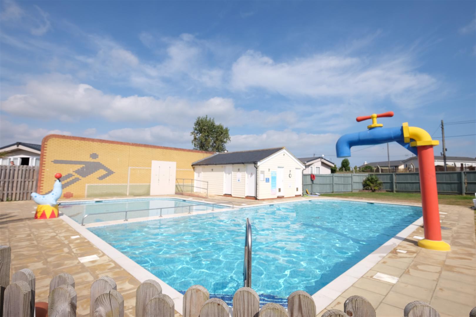 2 Bed, 2 Bath Property For Sale in Alberta Holiday Park, Seasalter, CT5 4BJ